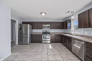 307 Murphy Dr, Jacksonville, NC 28540 - Photo 16
