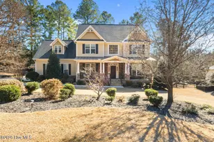 170 Valley Pines Cir, Spring Lake, NC 28390 - Photo 2