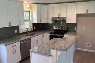 620 S Orange St, Wallace, NC 28466 - Photo 2