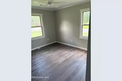 620 S Orange Street, Wallace, NC 28466 - Photo 12