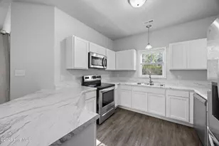 2041 Folkstone Woods Ln, Holly Ridge, NC 28445 - Photo 18