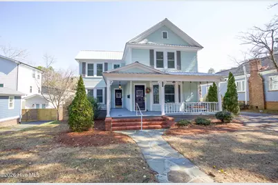 225 E Vermont Avenue, Southern Pines, NC 28387 - Photo 1
