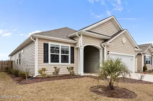 429 Edgewater Wy, Surf City, NC 28445 - Photo 2