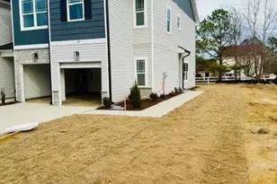 29 Joyner Pk Dr, Rocky Mount, NC 27803 - Photo 4