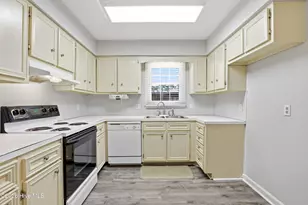 32 Scott St, Greenville, NC 27858 - Photo 14