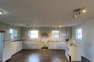 719 Washington St, Belhaven, NC 27810 - Photo 6