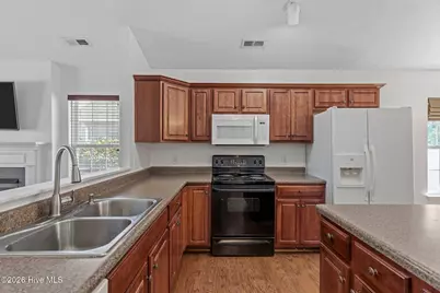 5014 N Hampton Drive SE, Southport, NC 28461 - Photo 32