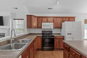 5014 N Hampton Dr SE, Southport, NC 28461 - Photo 32