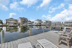 1017 1st St, Surf City, NC 28445 - Photo 6