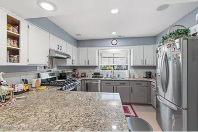1300 Smith Bay Circle E, Wilmington, NC 28405 - Photo 12
