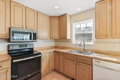 717 Settlers Lane, Kure Beach, NC 28449 - Photo 10