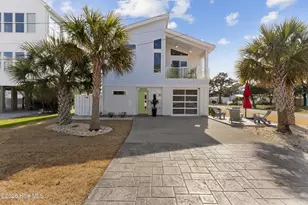 1603 Pinfish Ln, Carolina Beach, NC 28428 - Photo 1
