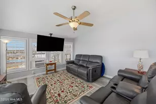 9055 W 9th St, Surf City, NC 28445 - Photo 10
