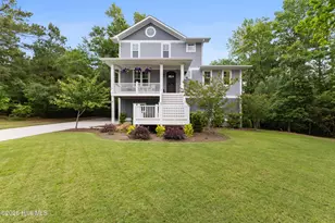 104 W High Bluff Dr, Hampstead, NC 28443 - Photo 2