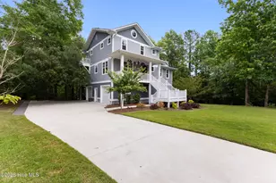 104 W High Bluff Dr, Hampstead, NC 28443 - Photo 1