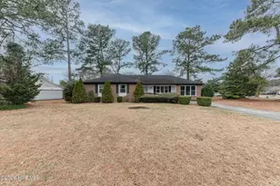 605 Winchester Rd, Jacksonville, NC 28546 - Photo 2