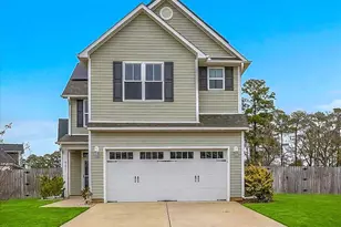 1404 Kinsley Ct NE, Leland, NC 28451 - Photo 2