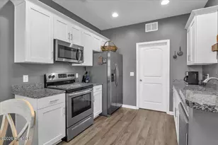 1404 Kinsley Ct NE, Leland, NC 28451 - Photo 18