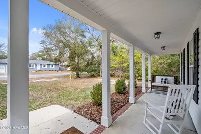 142 NE 14th Street, Oak Island, NC 28465 - Photo 6