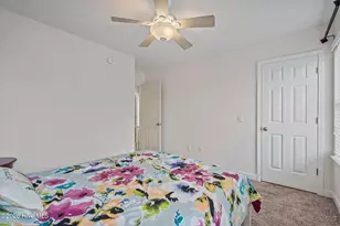 142 NE 14th St, Oak Island, NC 28465 - Photo 32