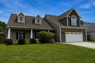 815 Tuscarora Trl, Jacksonville, NC 28546 - Photo 1
