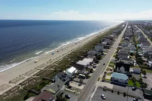 117 Salisbury St, Holden Beach, NC 28462 - Photo 38