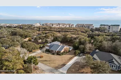 303 Pine Knoll Circle, Pine Knoll Shores, NC 28512 - Photo 2