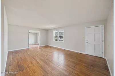2909 Northwoods Drive, Jacksonville, NC 28540 - Photo 10