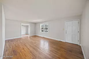 2909 Northwoods Dr, Jacksonville, NC 28540 - Photo 10