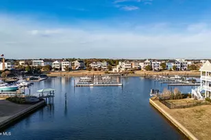 227 Back St, Newport, NC 28570 - Photo 24