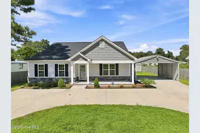 621 West Beaufort Road, Beaufort, NC 28516 - Photo 1