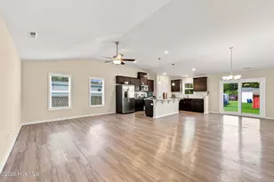 621 W Beaufort Rd, Beaufort, NC 28516 - Photo 4