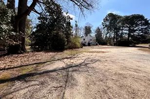 900 Beaman St, Clinton, NC 28328 - Photo 36