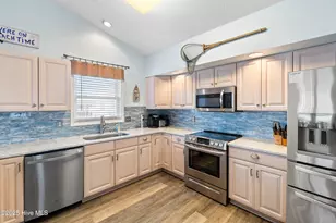 1126 Ocean Blvd W, Holden Beach, NC 28462 - Photo 28