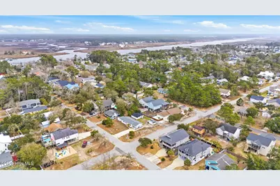 304 NE 50th Street, Oak Island, NC 28465 - Photo 12