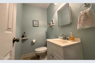 1601 River Bluff Road, Morehead City, NC 28557 - Photo 10