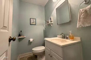 1601 River Bluff Rd, Morehead City, NC 28557 - Photo 10
