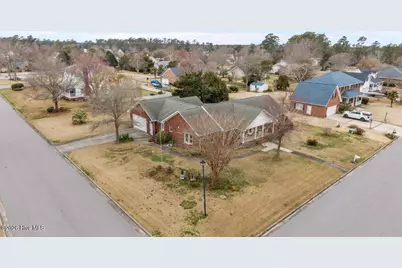1601 River Bluff Road, Morehead City, NC 28557 - Photo 32