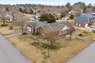 1601 River Bluff Rd, Morehead City, NC 28557 - Photo 32
