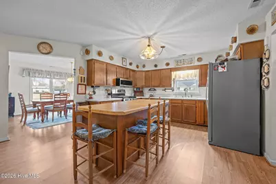 1601 River Bluff Road, Morehead City, NC 28557 - Photo 4