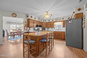 1601 River Bluff Rd, Morehead City, NC 28557 - Photo 4