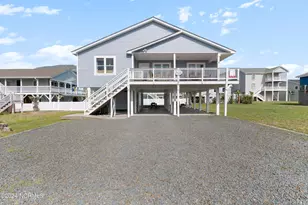 130 Crab St, Holden Beach, NC 28462 - Photo 2