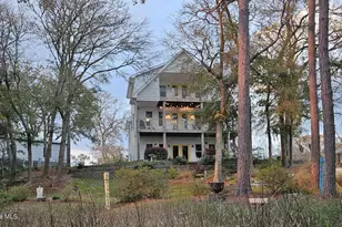 103 SE 27th St, Oak Island, NC 28465 - Photo 4