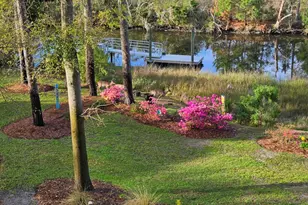 103 SE 27th St, Oak Island, NC 28465 - Photo 2