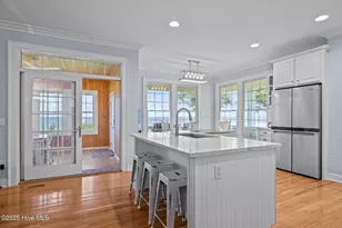522 Sandy Point Dr, Beaufort, NC 28516 - Photo 14