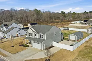 124 Parrish Point Ln, Moyock, NC 27958 - Photo 2