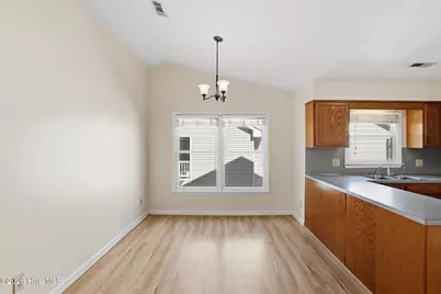 123 W Victoria Court #F, Greenville, NC 27834 - Photo 10