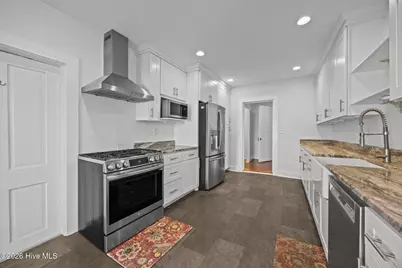 510 W 4th Street, Greenville, NC 27834 - Photo 18