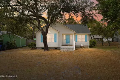 103 NE 5th Street, Oak Island, NC 28465 - Photo 2