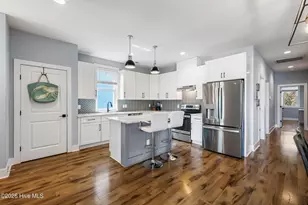 119 NE 27th St, Oak Island, NC 28465 - Photo 4